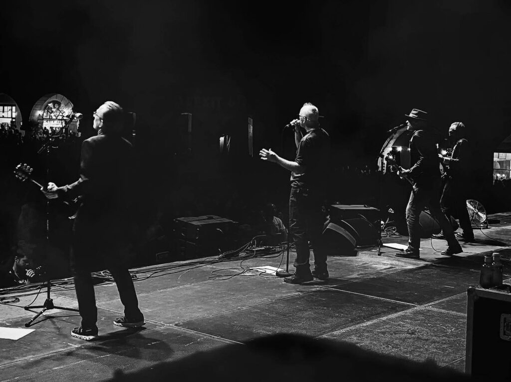 ANTICIPOS: BAD RELIGION, O EL EVANGELIO SEGÚN GRAFFIN QUE VUELVE A SONAR MÁS FUERTE QUE NUNCA