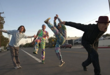 DISCOANÁLISIS: «RETURN OF THE DREAM CANTEEN», UNA MUESTRA CABAL DE LA RACHA CREATIVA DE LOS RED HOT CHILI PEPPERS