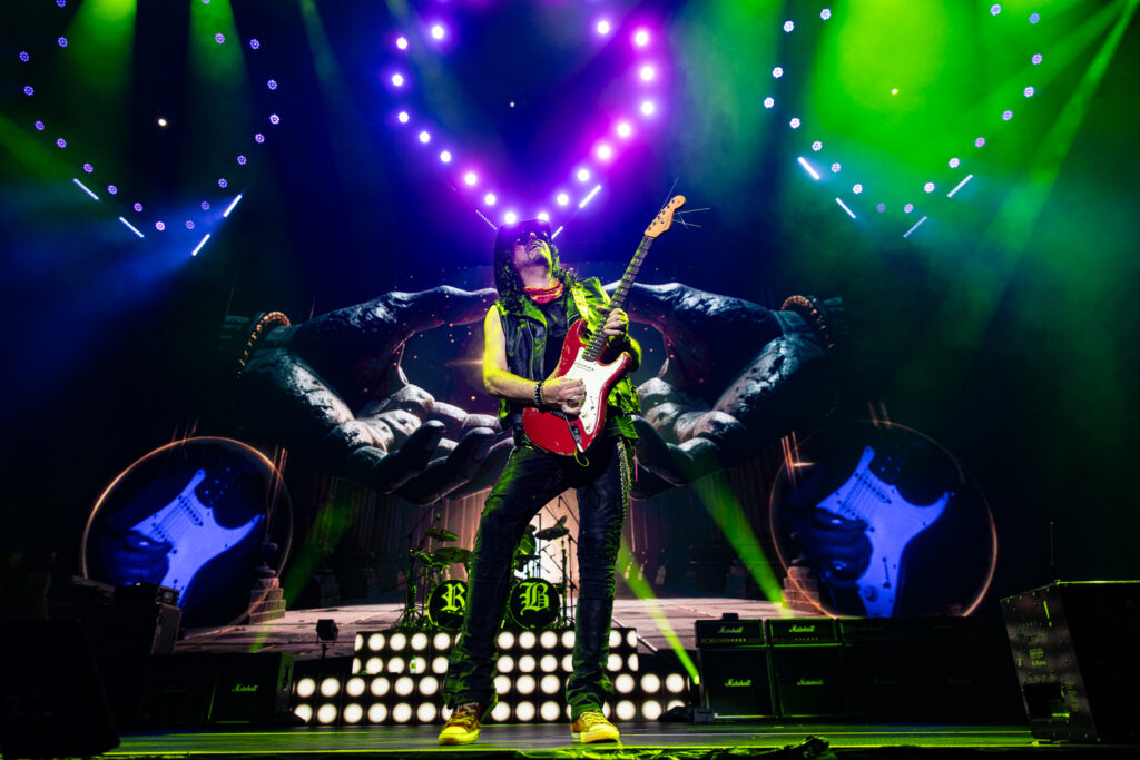 CONCIERTOS: RATA BLANCA Y UNA LEYENDA ESCRITA A PURA CONVICCIÓN EN EL ARENA