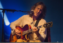 DESPEDIDAS: UN ADIÓS A CORAZÓN ABIERTO A ROBE DE EXTREMODURO